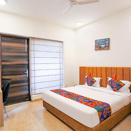 Fabhotel Ab Inn Huda City Center Gurgaon Exterior photo